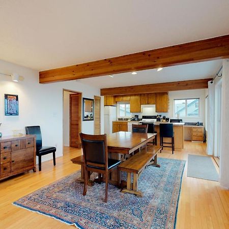 Newport'S Cypress Oceanview Home Exterior photo