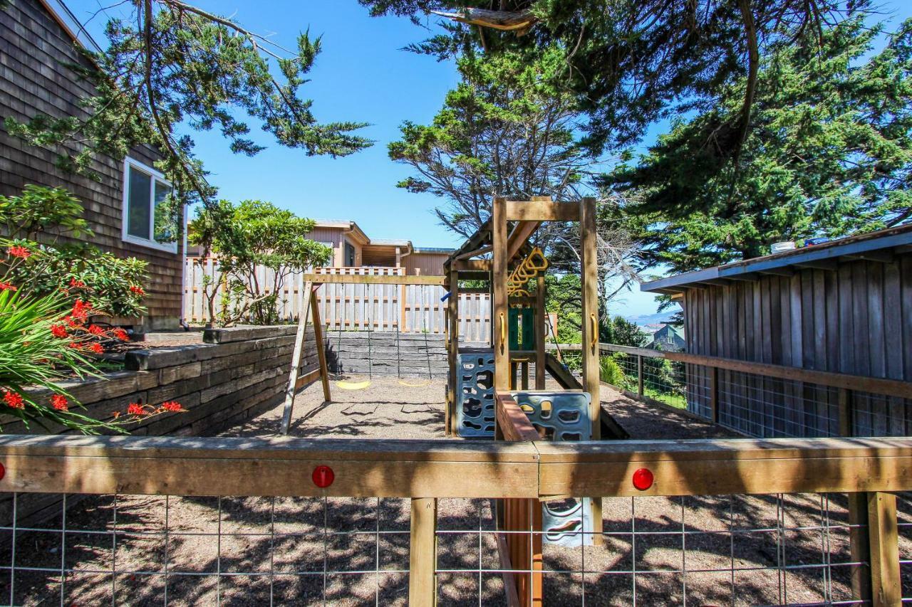 Newport'S Cypress Oceanview Home Exterior photo